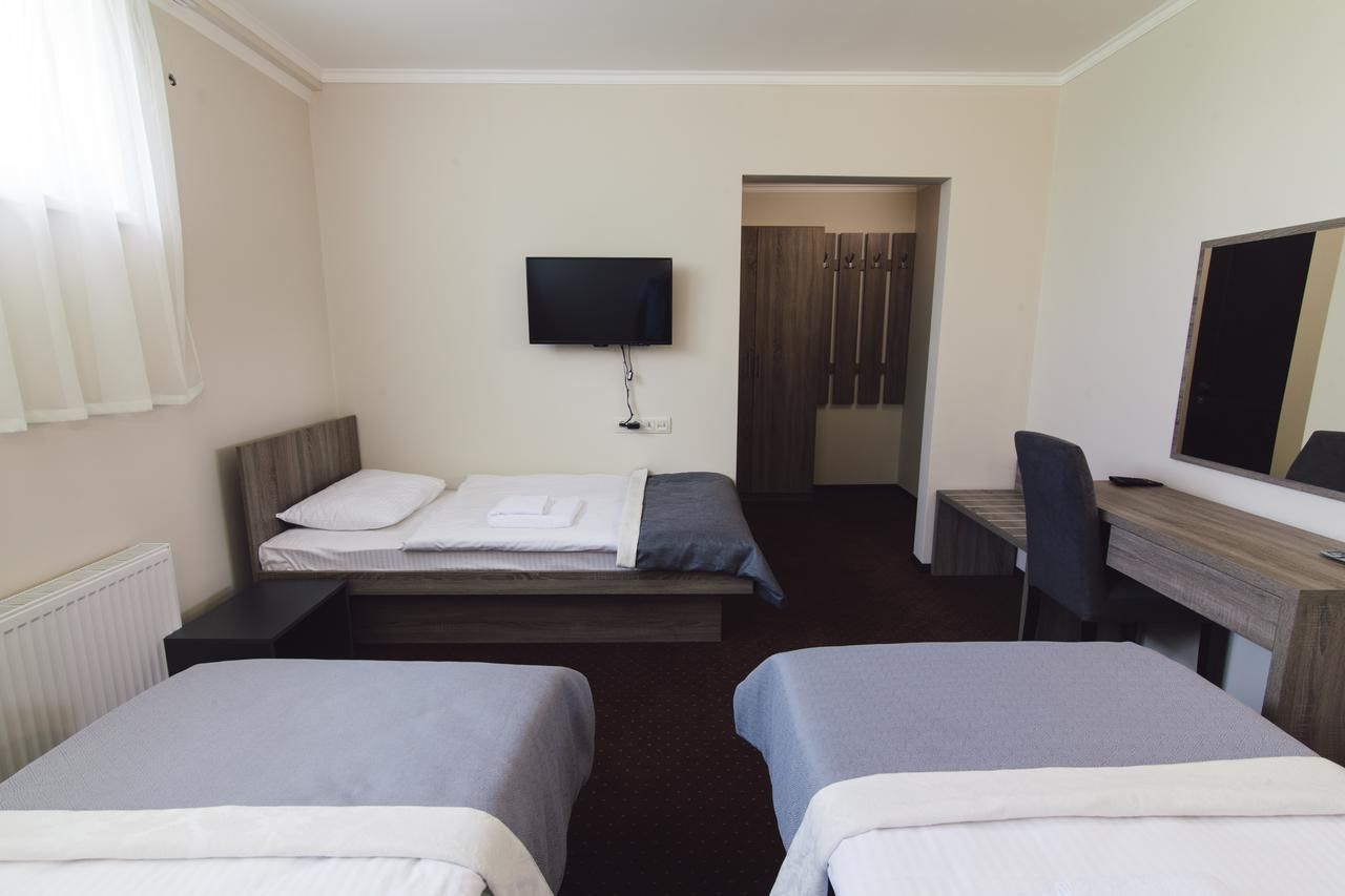 Отель Zinedine Sport-Hotel Ужгород-42