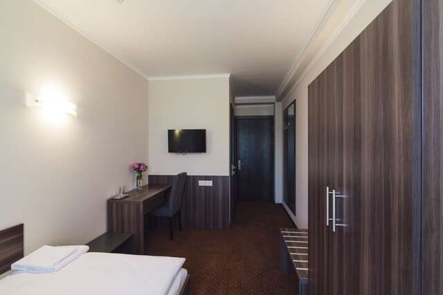 Отель Zinedine Sport-Hotel Ужгород-39