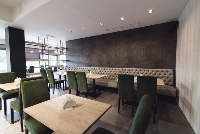 Отель Zinedine Sport-Hotel Ужгород-11